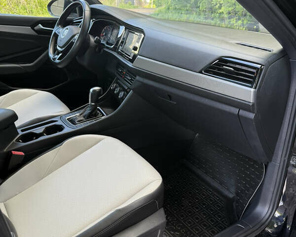 Фольксваген Джетта 2018 в Ровно на Automoto.ua Красный Фольксваген Джетта, объемом двигателя 1.4 л и пробегом 102 тыс. км за 14000 $, фото 14 на Automoto.ua