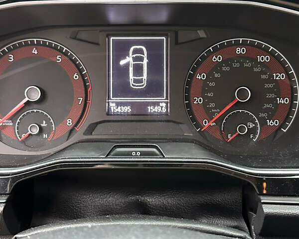 Красный Фольксваген Джетта, объемом двигателя 1.4 л и пробегом 154 тыс. км за 9990 $, фото 30 на Automoto.ua