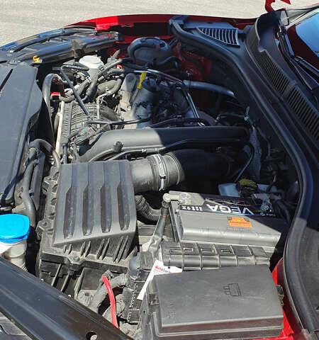 Красный Фольксваген Джетта, объемом двигателя 1.4 л и пробегом 101 тыс. км за 15599 $, фото 10 на Automoto.ua