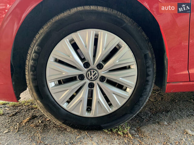 Фольксваген Джетта 2018 в Львове на Automoto.ua Красный Фольксваген Джетта, объемом двигателя 1.4 л и пробегом 161 тыс. км за 12700 $, фото 3 на Automoto.ua