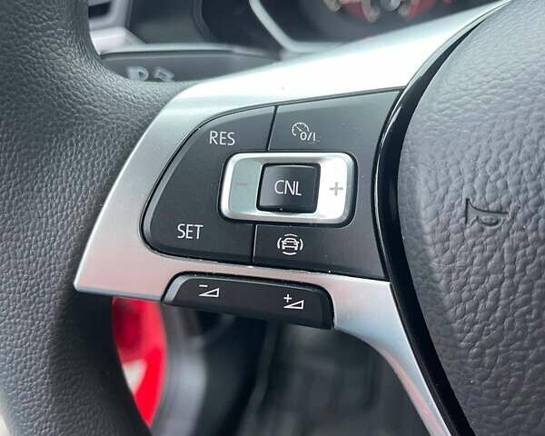 Красный Фольксваген Джетта, объемом двигателя 1.4 л и пробегом 84 тыс. км за 14500 $, фото 15 на Automoto.ua