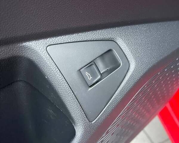 Красный Фольксваген Джетта, объемом двигателя 1.4 л и пробегом 84 тыс. км за 14500 $, фото 11 на Automoto.ua