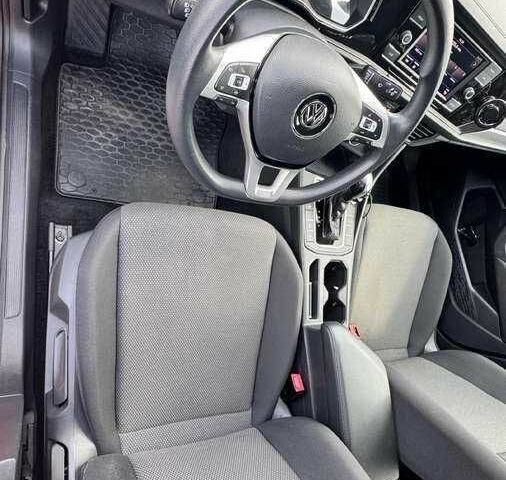 Красный Фольксваген Джетта, объемом двигателя 0 л и пробегом 51 тыс. км за 9200 $, фото 11 на Automoto.ua