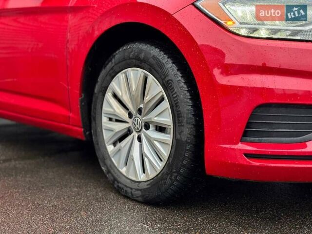 Красный Фольксваген Джетта, объемом двигателя 1.4 л и пробегом 84 тыс. км за 14000 $, фото 11 на Automoto.ua