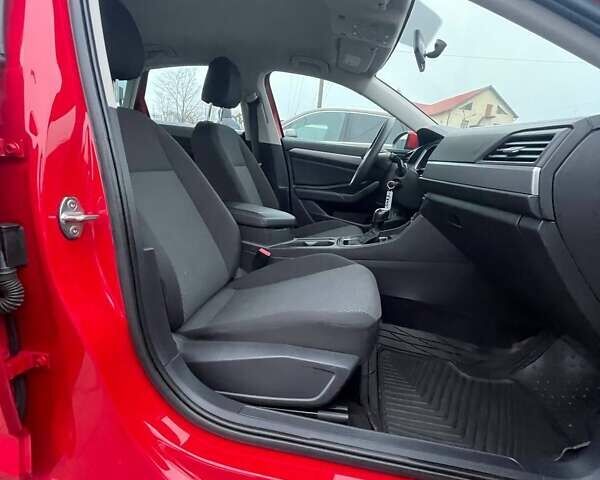 Красный Фольксваген Джетта, объемом двигателя 1.4 л и пробегом 84 тыс. км за 14500 $, фото 24 на Automoto.ua