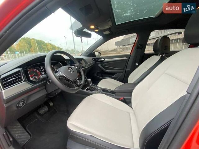 Червоний Фольксваген Джетта, об'ємом двигуна 1.4 л та пробігом 75 тис. км за 13500 $, фото 16 на Automoto.ua