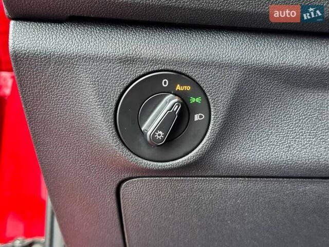 Красный Фольксваген Джетта, объемом двигателя 1.4 л и пробегом 84 тыс. км за 14000 $, фото 26 на Automoto.ua