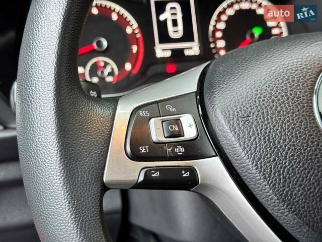 Красный Фольксваген Джетта, объемом двигателя 1.4 л и пробегом 84 тыс. км за 14000 $, фото 35 на Automoto.ua