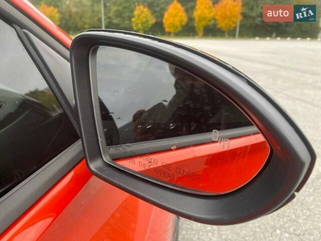 Червоний Фольксваген Джетта, об'ємом двигуна 1.4 л та пробігом 75 тис. км за 13500 $, фото 11 на Automoto.ua