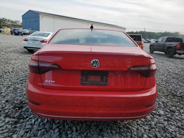 Красный Фольксваген Джетта, объемом двигателя 1.4 л и пробегом 41 тыс. км за 2500 $, фото 5 на Automoto.ua