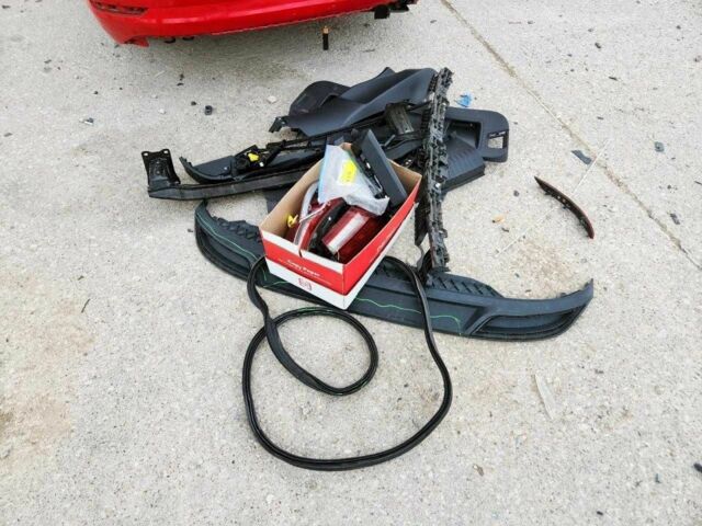 Красный Фольксваген Джетта, объемом двигателя 1.4 л и пробегом 115 тыс. км за 3100 $, фото 11 на Automoto.ua