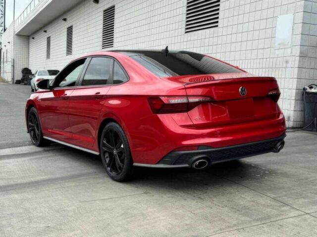 Червоний Фольксваген Джетта, об'ємом двигуна 2 л та пробігом 14 тис. км за 12000 $, фото 3 на Automoto.ua