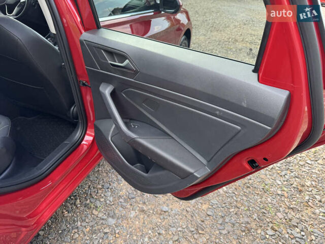 Червоний Фольксваген Джетта, об'ємом двигуна 1.5 л та пробігом 75 тис. км за 18800 $, фото 9 на Automoto.ua