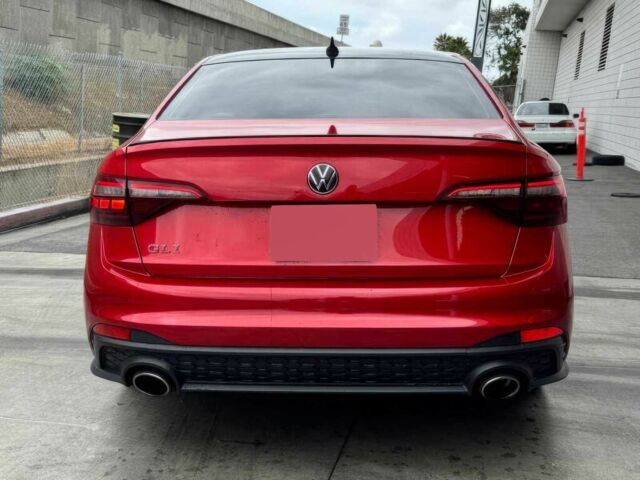 Червоний Фольксваген Джетта, об'ємом двигуна 2 л та пробігом 14 тис. км за 12000 $, фото 4 на Automoto.ua