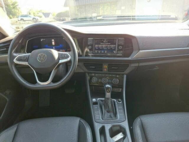 Червоний Фольксваген Джетта, об'ємом двигуна 1.5 л та пробігом 13 тис. км за 11500 $, фото 8 на Automoto.ua