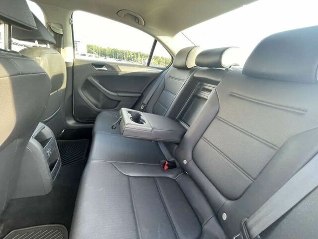 Фольксваген Джетта, об'ємом двигуна 1.4 л та пробігом 59 тис. км за 11950 $, фото 9 на Automoto.ua