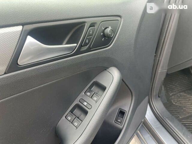 Фольксваген Джетта, об'ємом двигуна 1.4 л та пробігом 50 тис. км за 11900 $, фото 15 на Automoto.ua