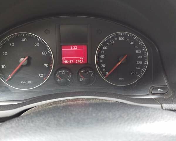 Фольксваген Джетта, объемом двигателя 1.61 л и пробегом 245 тыс. км за 5800 $, фото 6 на Automoto.ua