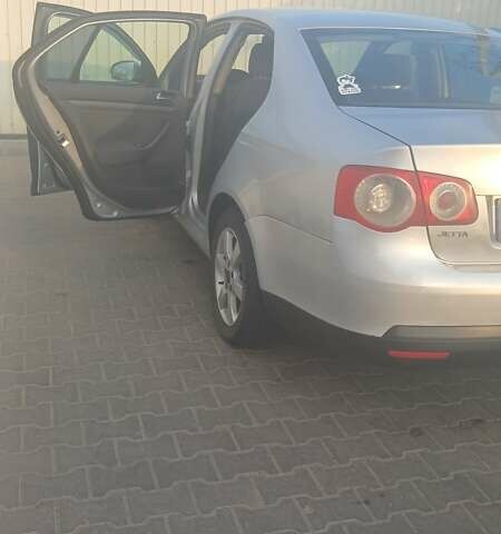 Фольксваген Джетта, объемом двигателя 1.6 л и пробегом 30 тыс. км за 5500 $, фото 1 на Automoto.ua