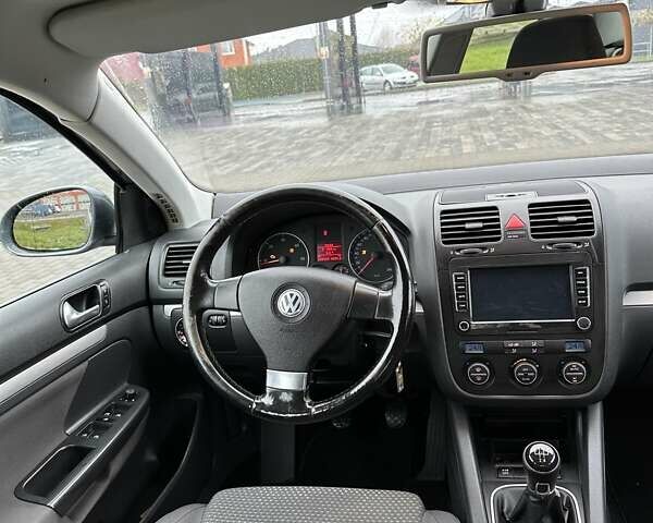 Фольксваген Джетта, об'ємом двигуна 1.9 л та пробігом 315 тис. км за 5500 $, фото 4 на Automoto.ua