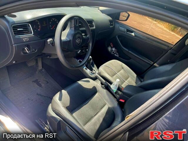 Фольксваген Джетта 2010 у Києві на Automoto.ua Фольксваген Джетта, об'ємом двигуна 2.5 л та пробігом 0 тис. км за 7300 $, фото 8 на Automoto.ua