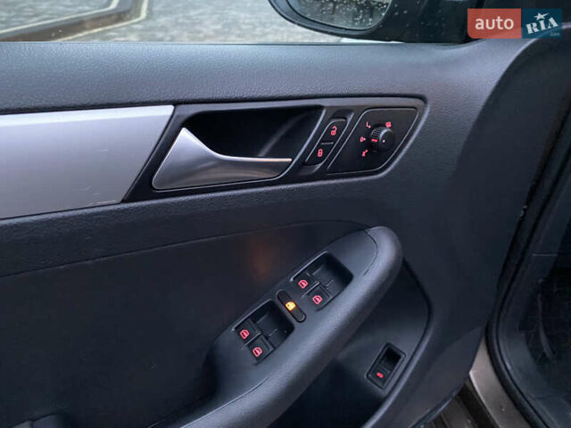 Фольксваген Джетта, объемом двигателя 1.4 л и пробегом 191 тыс. км за 7300 $, фото 11 на Automoto.ua