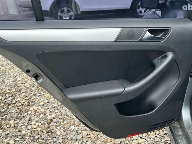 Фольксваген Джетта, объемом двигателя 2 л и пробегом 160 тыс. км за 10500 $, фото 13 на Automoto.ua