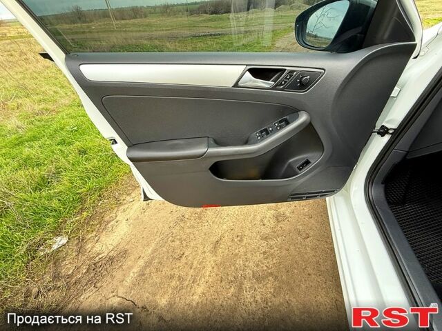 Фольксваген Джетта, об'ємом двигуна 2 л та пробігом 195 тис. км за 9000 $, фото 10 на Automoto.ua