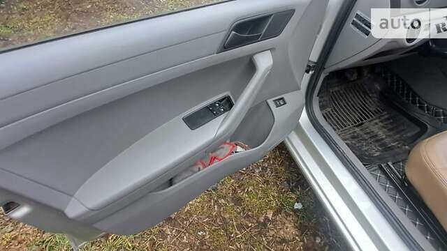 Фольксваген Джетта, об'ємом двигуна 1.6 л та пробігом 140 тис. км за 7300 $, фото 6 на Automoto.ua