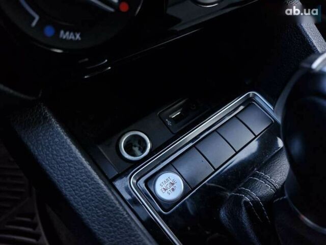 Фольксваген Джетта, об'ємом двигуна 1.8 л та пробігом 218 тис. км за 9999 $, фото 23 на Automoto.ua