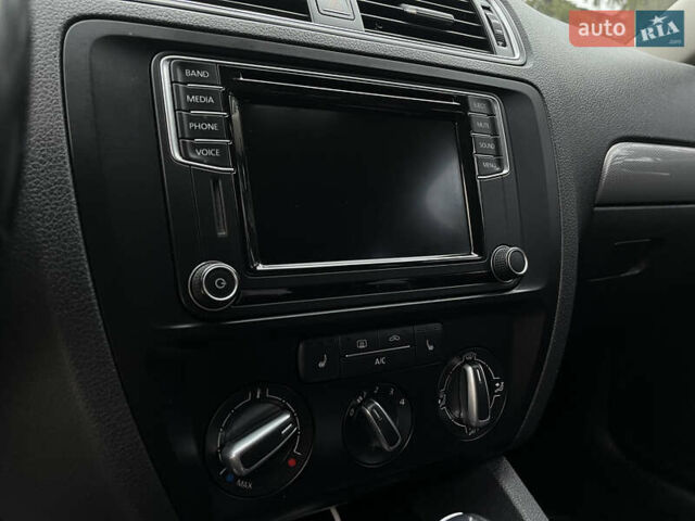 Фольксваген Джетта, об'ємом двигуна 1.4 л та пробігом 182 тис. км за 10500 $, фото 4 на Automoto.ua