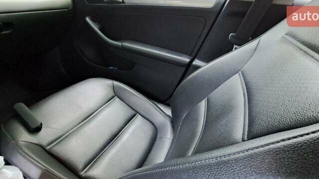 Фольксваген Джетта, объемом двигателя 1.4 л и пробегом 74 тыс. км за 12300 $, фото 6 на Automoto.ua