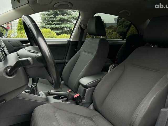 Фольксваген Джетта 2016 в Львове на Automoto.ua Фольксваген Джетта, объемом двигателя 1.6 л и пробегом 187 тыс. км за 11500 $, фото 8 на Automoto.ua