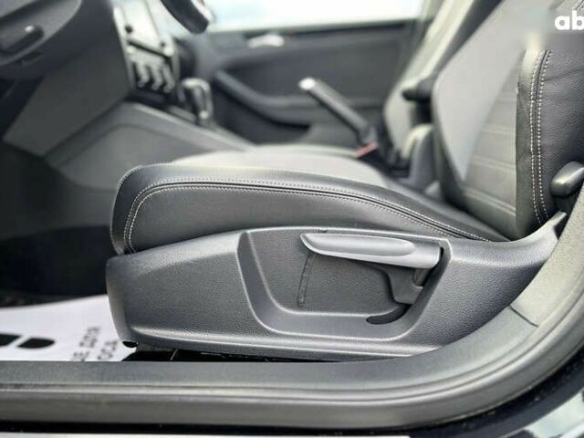 Фольксваген Джетта, объемом двигателя 1.6 л и пробегом 130 тыс. км за 14000 $, фото 10 на Automoto.ua