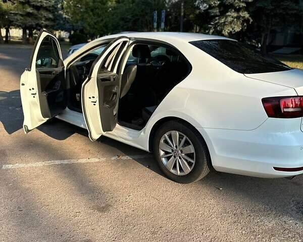 Фольксваген Джетта, объемом двигателя 1.6 л и пробегом 180 тыс. км за 12800 $, фото 9 на Automoto.ua