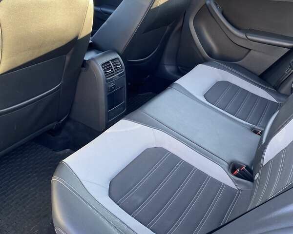 Фольксваген Джетта, объемом двигателя 1.6 л и пробегом 150 тыс. км за 10800 $, фото 13 на Automoto.ua