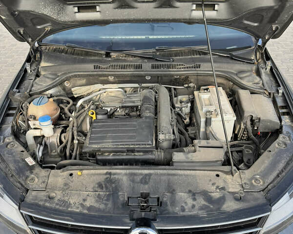 Фольксваген Джетта, объемом двигателя 1.4 л и пробегом 85 тыс. км за 10000 $, фото 12 на Automoto.ua