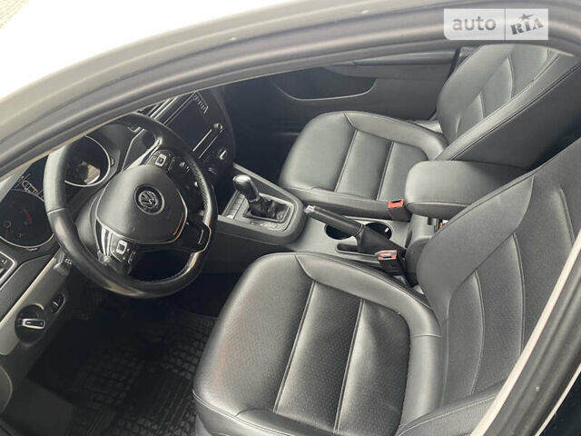 Фольксваген Джетта, объемом двигателя 1.4 л и пробегом 141 тыс. км за 12000 $, фото 17 на Automoto.ua