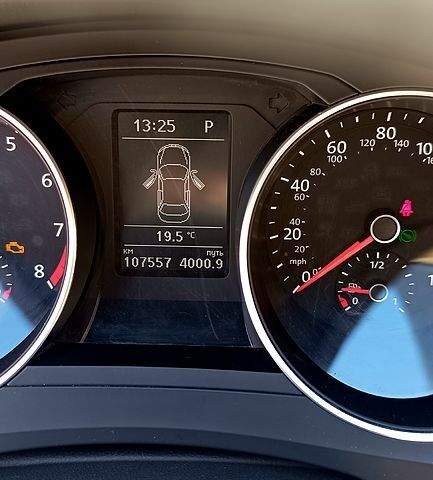 Фольксваген Джетта, объемом двигателя 1.4 л и пробегом 105 тыс. км за 11500 $, фото 5 на Automoto.ua