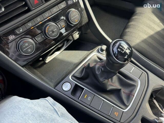 Фольксваген Джетта, объемом двигателя 2 л и пробегом 50 тыс. км за 19990 $, фото 25 на Automoto.ua