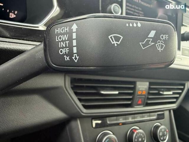 Фольксваген Джетта, объемом двигателя 1.5 л и пробегом 39 тыс. км за 20490 $, фото 21 на Automoto.ua