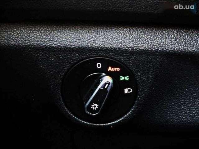 Фольксваген Джетта, объемом двигателя 1.5 л и пробегом 13 тыс. км за 21800 $, фото 11 на Automoto.ua