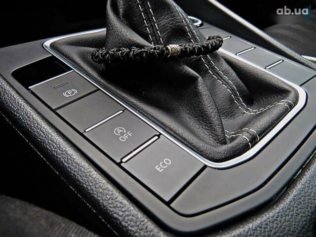 Фольксваген Джетта, объемом двигателя 1.5 л и пробегом 13 тыс. км за 21800 $, фото 14 на Automoto.ua