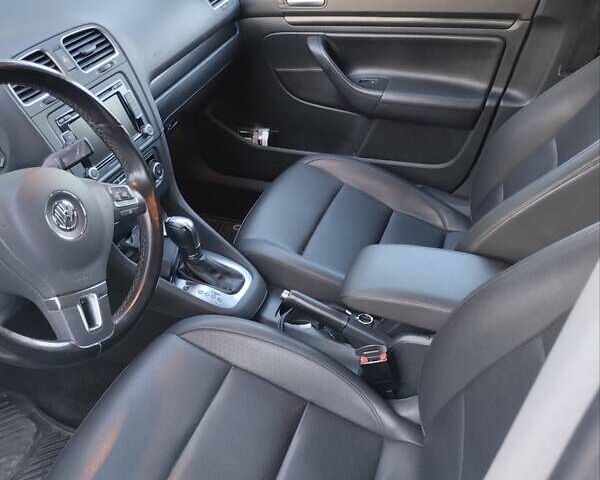 Фольксваген Джетта 2013 в Ровно на Automoto.ua Фольксваген Джетта, объемом двигателя 1.97 л и пробегом 238 тыс. км за 9500 $, фото 7 на Automoto.ua