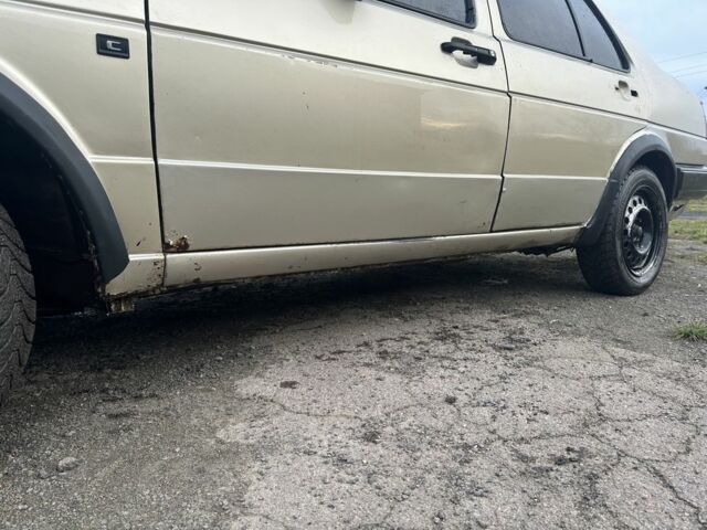 Желтый Фольксваген Джетта, объемом двигателя 1.6 л и пробегом 368 тыс. км за 950 $, фото 8 на Automoto.ua