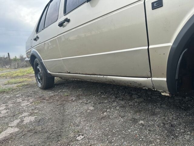 Желтый Фольксваген Джетта, объемом двигателя 1.6 л и пробегом 368 тыс. км за 950 $, фото 9 на Automoto.ua