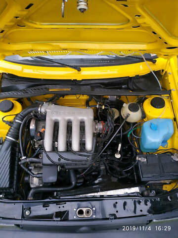 Жовтий Фольксваген Джетта, об'ємом двигуна 2 л та пробігом 370 тис. км за 3350 $, фото 17 на Automoto.ua