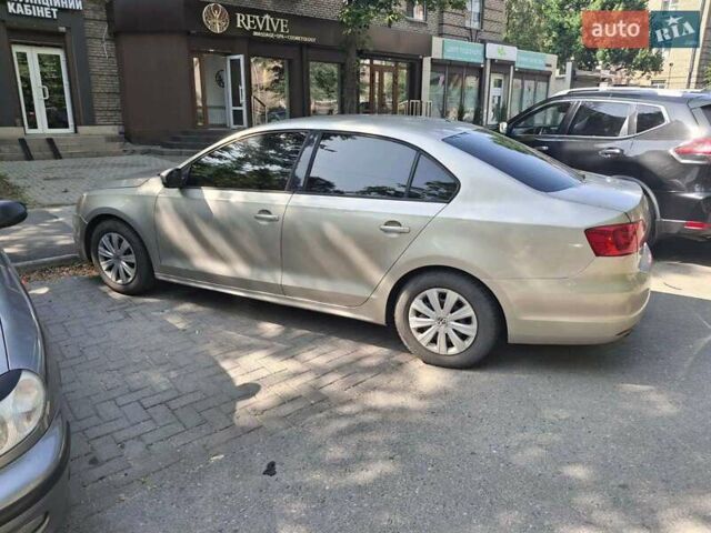 Желтый Фольксваген Джетта, объемом двигателя 1.97 л и пробегом 150 тыс. км за 7900 $, фото 4 на Automoto.ua