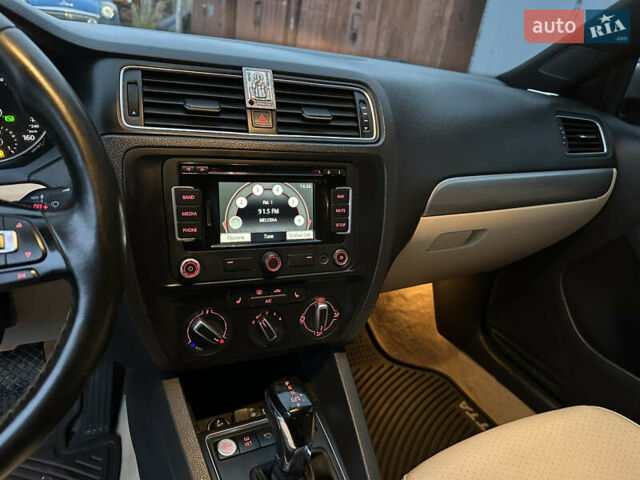 Жовтий Фольксваген Джетта, об'ємом двигуна 1.8 л та пробігом 128 тис. км за 11500 $, фото 14 на Automoto.ua