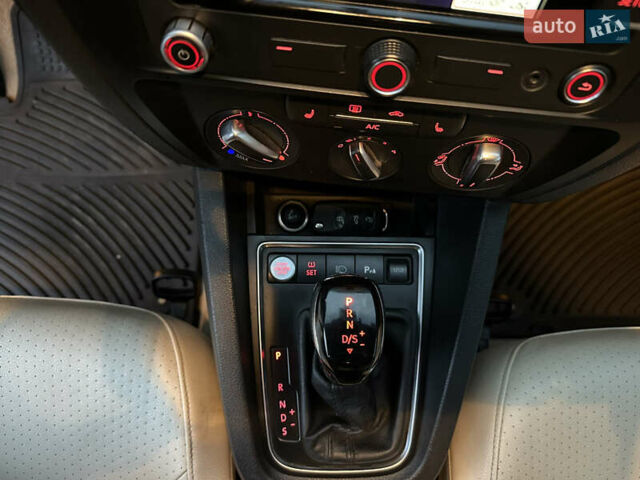 Жовтий Фольксваген Джетта, об'ємом двигуна 1.8 л та пробігом 128 тис. км за 11500 $, фото 13 на Automoto.ua